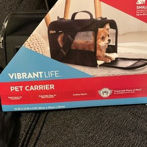 Pet carrier new with tags in box animal can be up to 16pd
